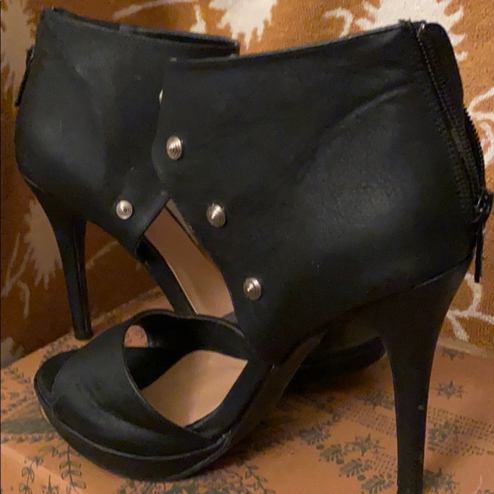 Really sexy black sandals